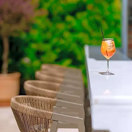 Sentimento Sea Breeze Hotel